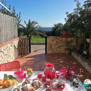 Casa Fronte Mare Ferienhaus